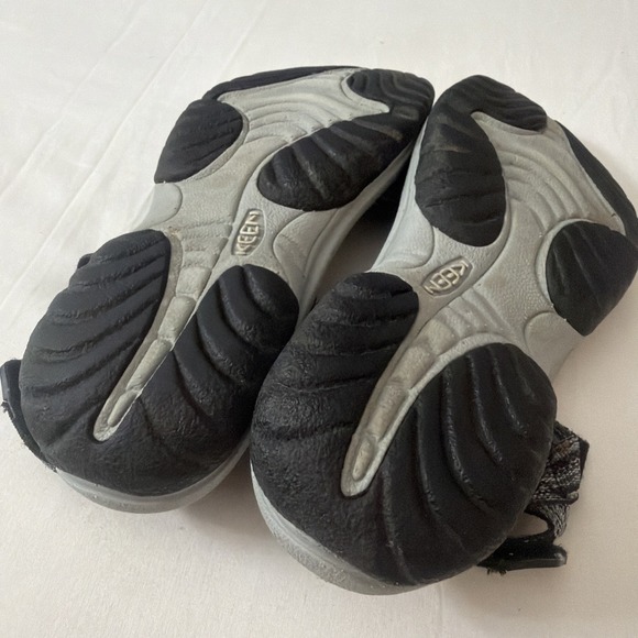 KEEN Kira Ankle Strap Sport Water Sandal Size 10 Steel Closed Toe Trail Gym Shoe - Picture 7 of 16